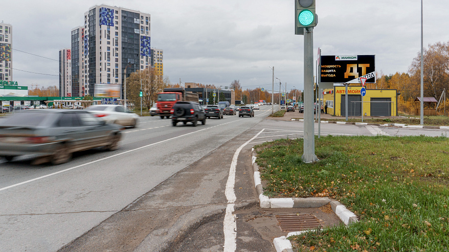 Фотография рекламного носителя, тип: Билборд 3x6, адрес: Столичная ул., д.30, корп.3, Казань, Республика Татарстан, Россия. Сторона A №685747
