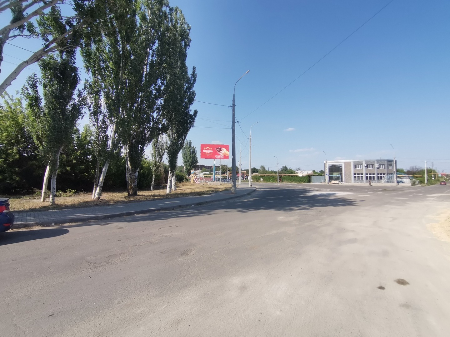 Фотография рекламного носителя, тип: Билборд 3x6, адрес: Вокзальная ул. Х Линника ул., поз.1, Мариуполь, Донецкая область, Россия. Сторона Б №1348464