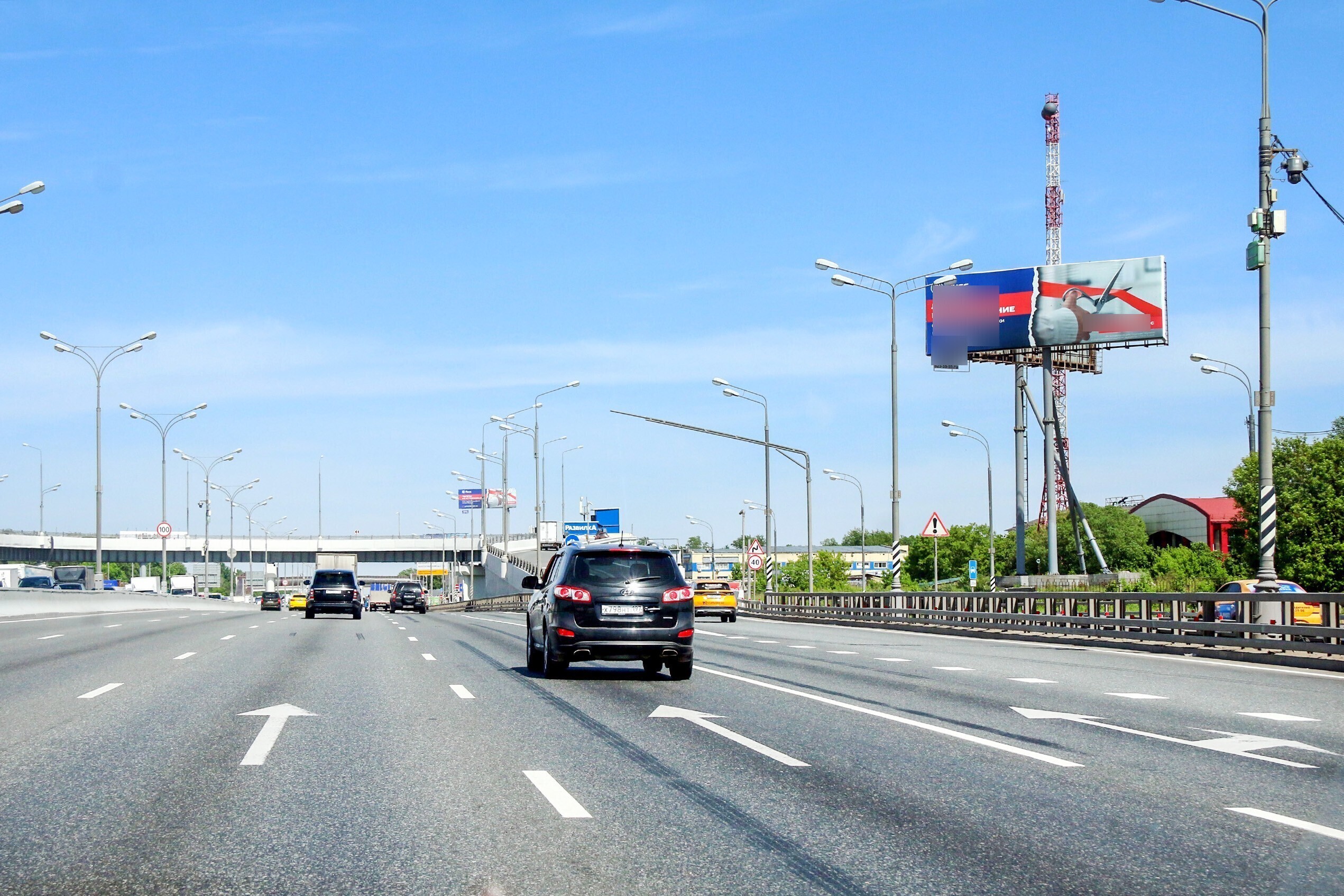 Фотография рекламного носителя, тип: Суперсайт 5x15, адрес: МКАД, 23 650м, Московская область, Россия. Сторона А №113302