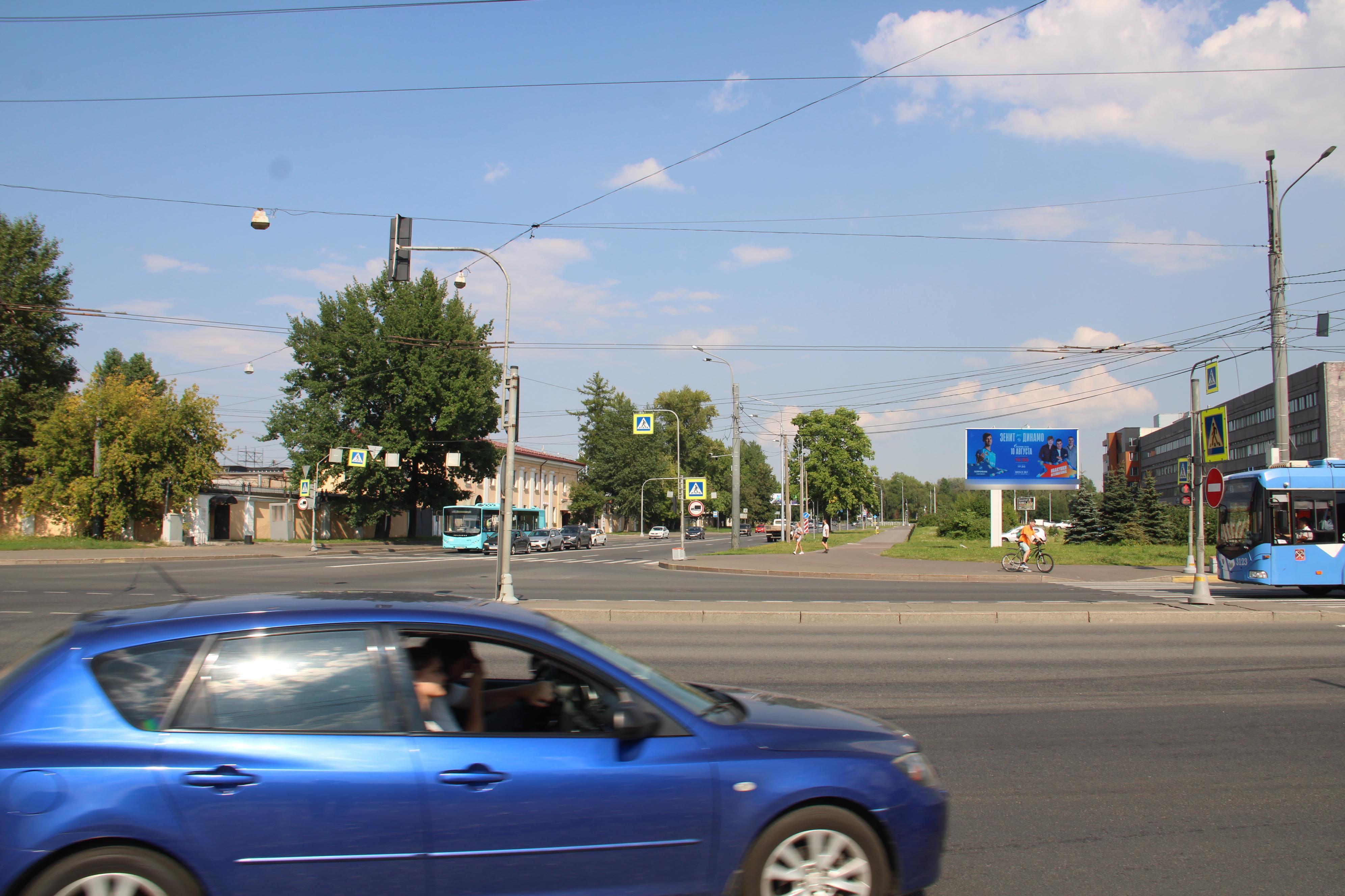 Фотография рекламного носителя, тип: Билборд 3x6, адрес: Индустриальный пр-т. Х Революции ш., д.69, Санкт-Петербург, Россия. Сторона А1 №105976