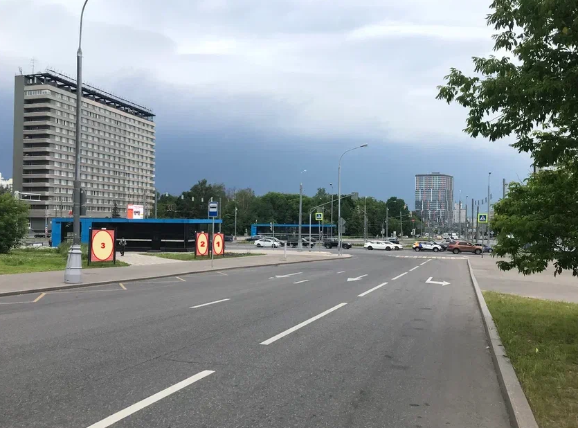 Фотография рекламного носителя, тип: Афиша 1.75x1.8, адрес: Мичуринский пр-т., д.3, стенд 3, Москва, Россия. Сторона A №887046