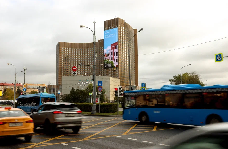 Фотография рекламного носителя, тип: Медиафасад, адрес: Мира пр-т., д.150, Москва, Россия. Сторона A180 №1383052