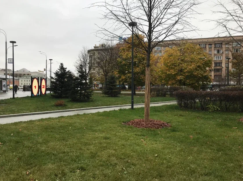 Фотография рекламного носителя, тип: Афиша 1.75x1.8, адрес: Смоленская ул., д.6, стенд 1, Москва, Россия. Сторона B №866079