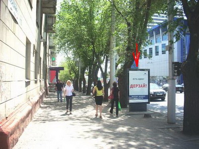 Фотография рекламного носителя, тип: Ситиформат 1.8x1.2, адрес: Краснознаменская ул. Х Мира ул., Волгоград, Волгоградская область, Россия. Сторона B №82790