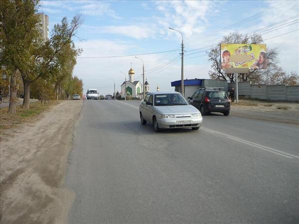 Фотография рекламного носителя, тип: Билборд 3x6, адрес: Пархоменко ул., напротив д.31, Волгоград, Волгоградская область, Россия. Сторона А №111559