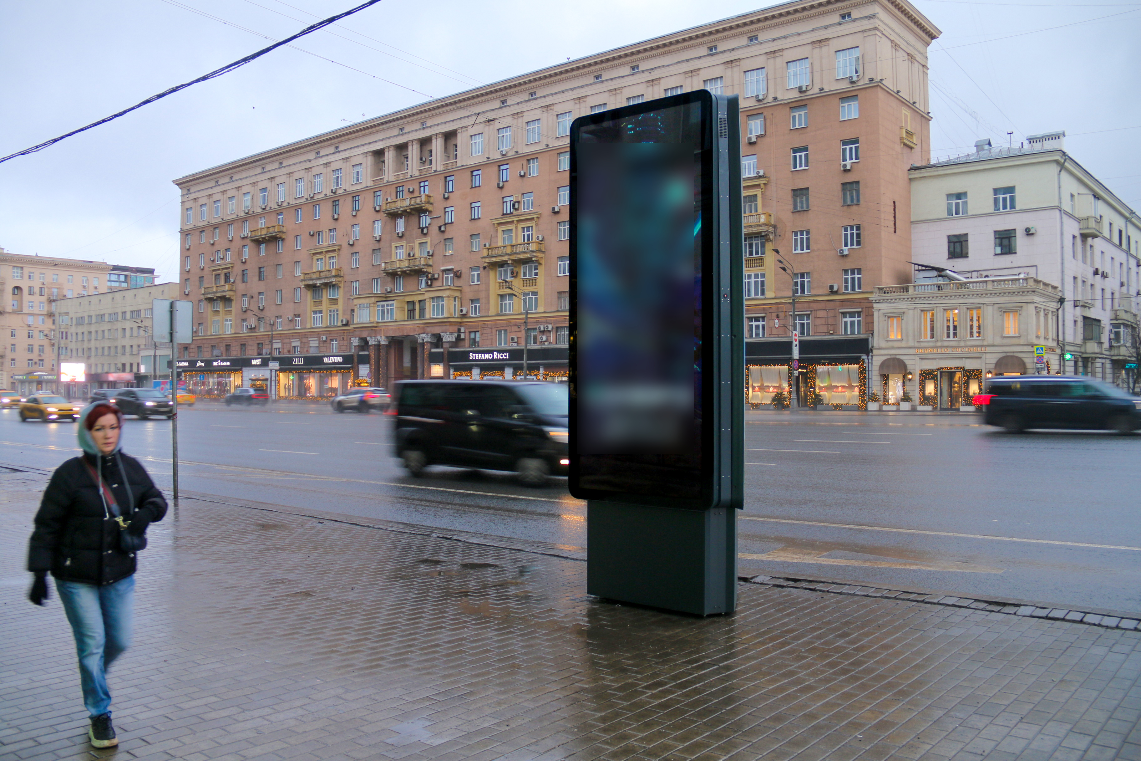 Фотография рекламного носителя, тип: Пиллар 3x1.4, адрес: Кутузовский пр-т., д.26, Москва, Россия. Сторона C №262267