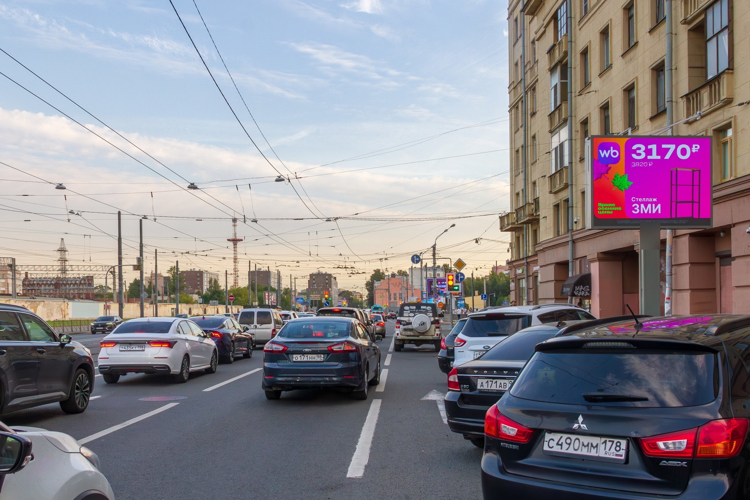 Фотография рекламного носителя, тип: Ситиборд 2.7x3.7, адрес: Лесной пр-т., д.32, Санкт-Петербург, Россия. Сторона А1 №638964