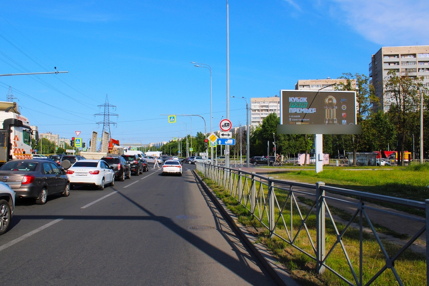 Фотография рекламного носителя, тип: Билборд 3x6, адрес: Маршала Блюхера пр-т. Х Пискарёвский пр-т., д.30, Санкт-Петербург, Россия. Сторона А1 №708175