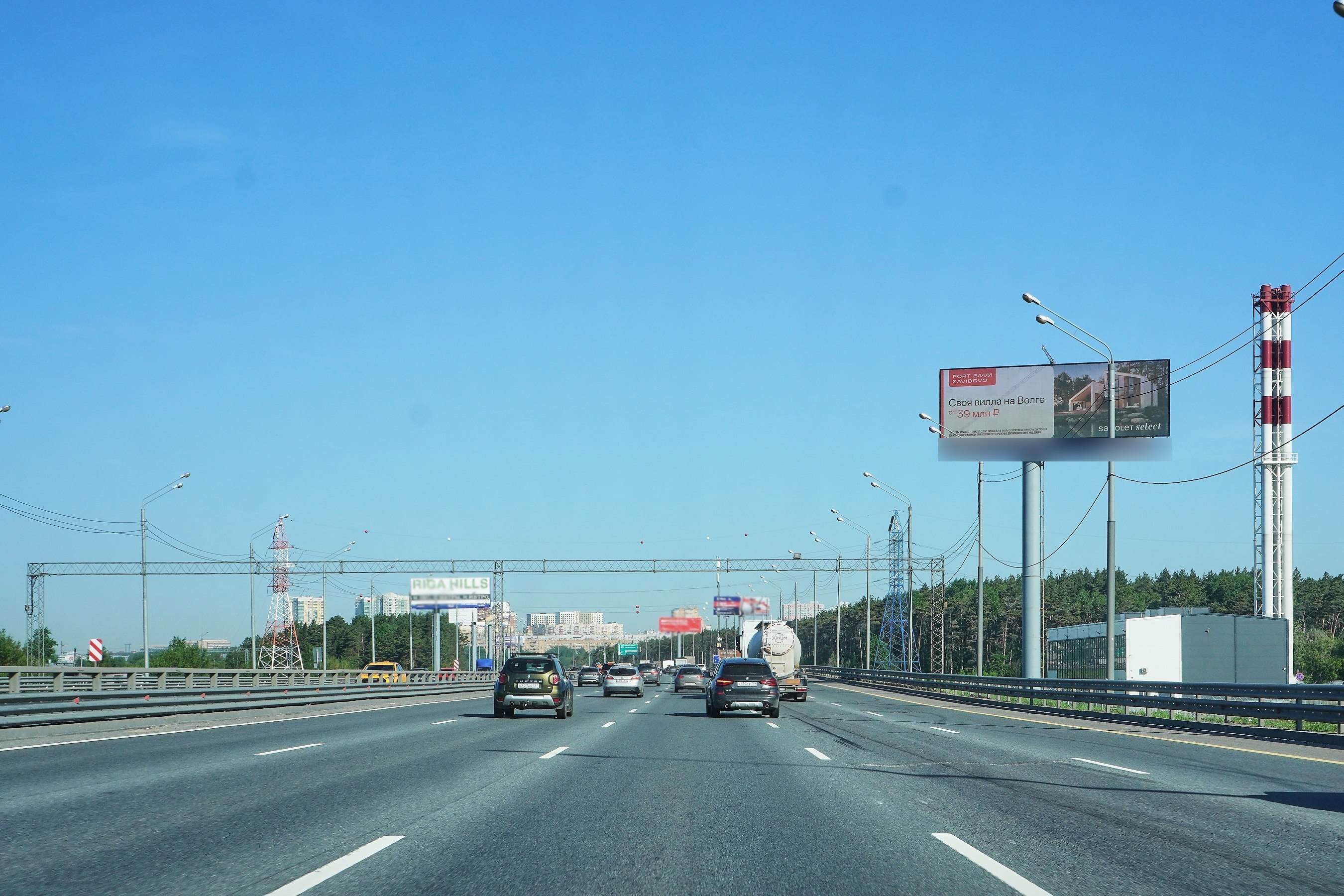 Фотография рекламного носителя, тип: Суперсайт 5x15, адрес: Новорижское ш., М9 "Балтия" а/д, 18 015м, Красногорск, Московская область, Россия. Сторона А1 №1043595