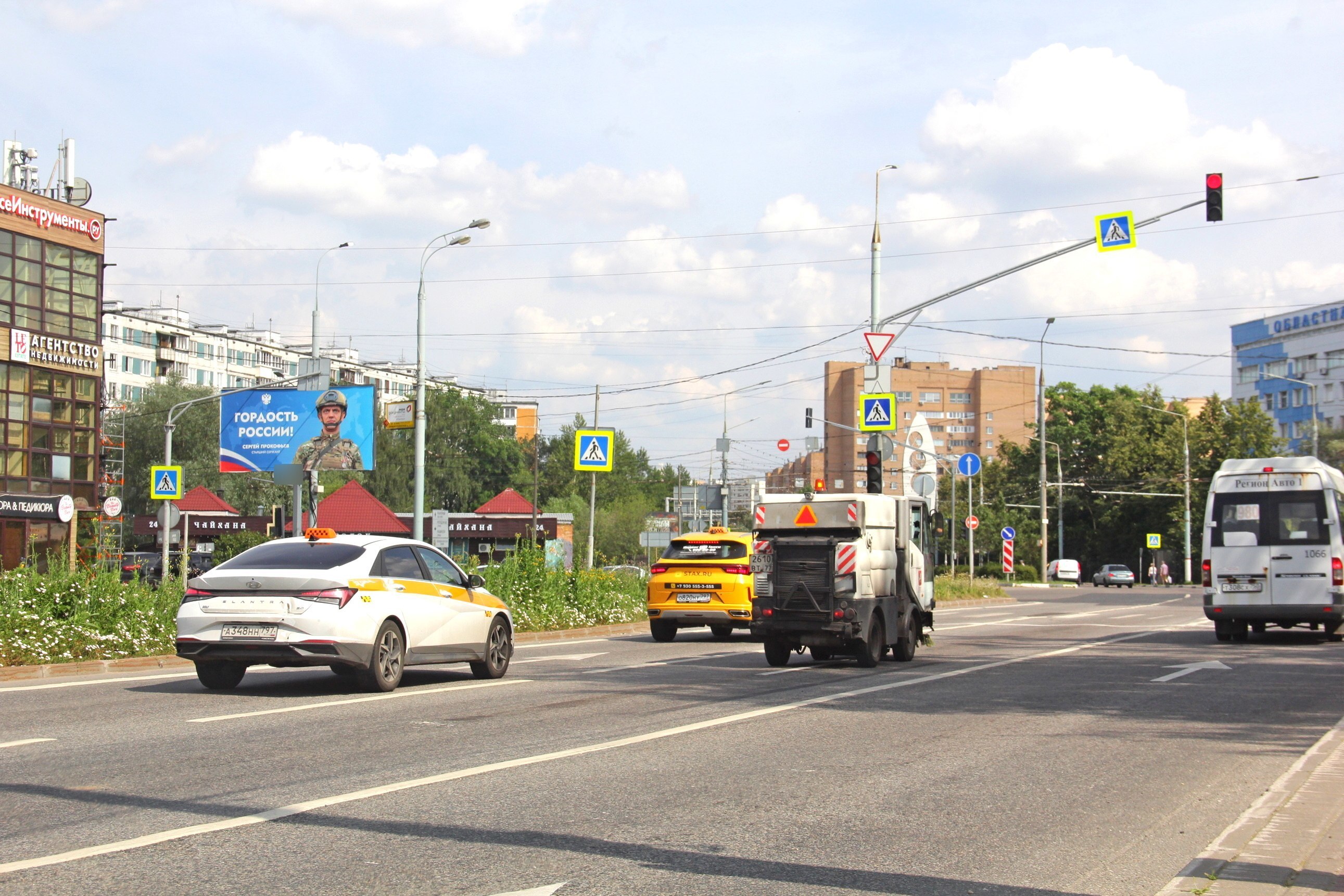 Фотография рекламного носителя, тип: Билборд 3x6, адрес: Молодёжная ул., д.15Б, напротив ТРЦ "Парус", Химки, Московская область, Россия. Сторона Б №1017583