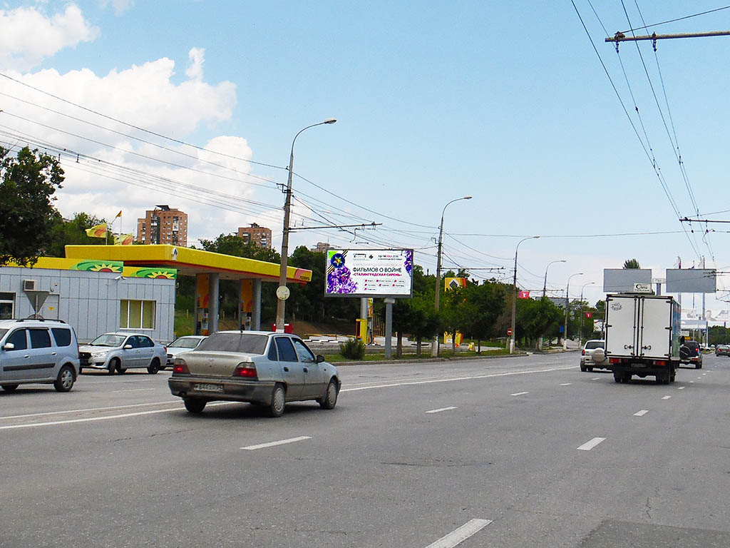 Фотография рекламного носителя, тип: Билборд 3x6, адрес: В.И.Ленина пр-т., Автосалон АГАТ "CHERY", Волгоград, Волгоградская область, Россия. Сторона Б №83106