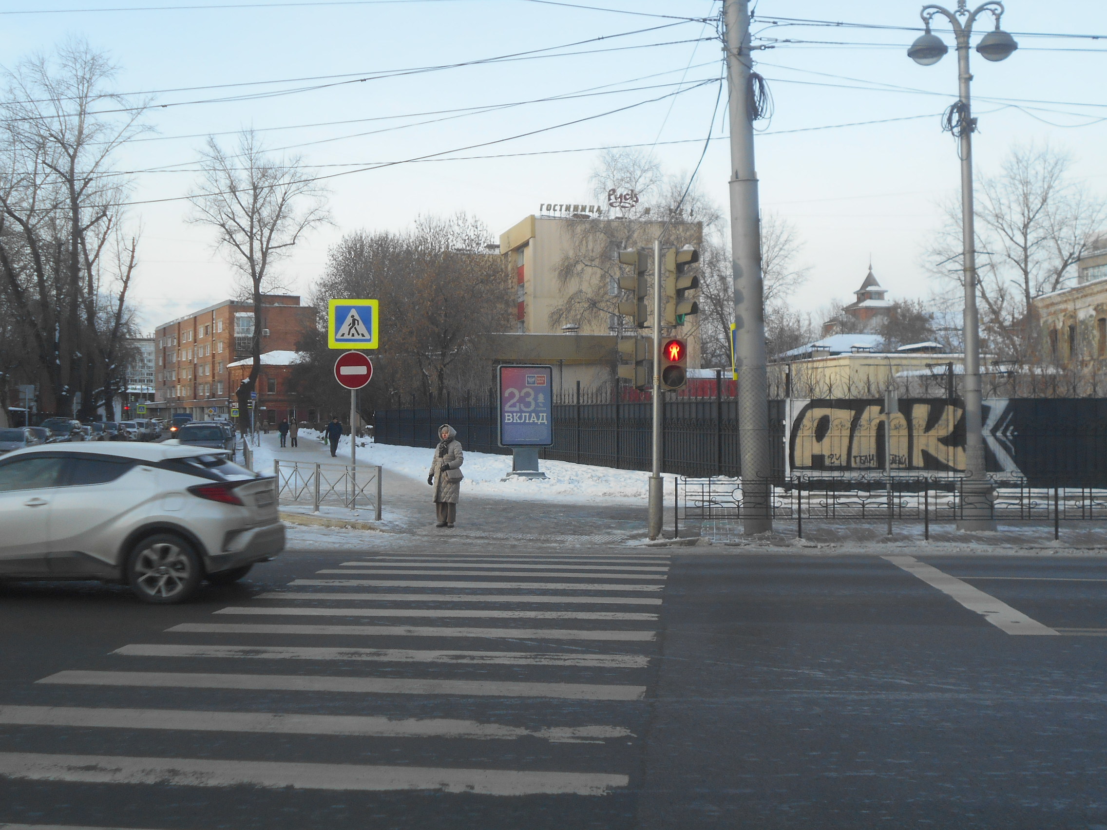 Фотография рекламного носителя, тип: Ситиформат 1.8x1.2, адрес: Свердлова ул. Х Марата ул. гост. "Русь", поз.3, Иркутск, Иркутская область, Россия. Сторона Б №1348569