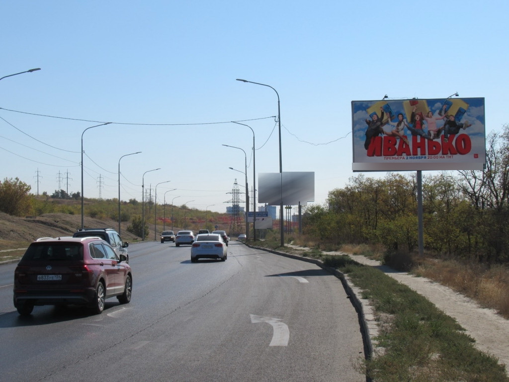 Фотография рекламного носителя, тип: Билборд 3x6, адрес: Рокоссовского ул., 500м от ул.Покрышкина, Волгоград, Волгоградская область, Россия. Сторона А №111563