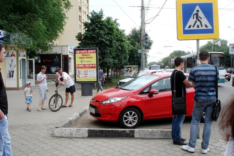 Фотография рекламного носителя, тип: Ситиформат 1.8x1.2, адрес: Московский пр-т., Воронеж, Воронежская область, Россия. Сторона Б №158325