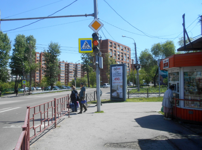 Фотография рекламного носителя, тип: Пиллар 3x1.4, адрес: Лермонтова ул., ост. Кинотеатр Чайка, Иркутск, Иркутская область, Россия. Сторона А1-A5 №159308