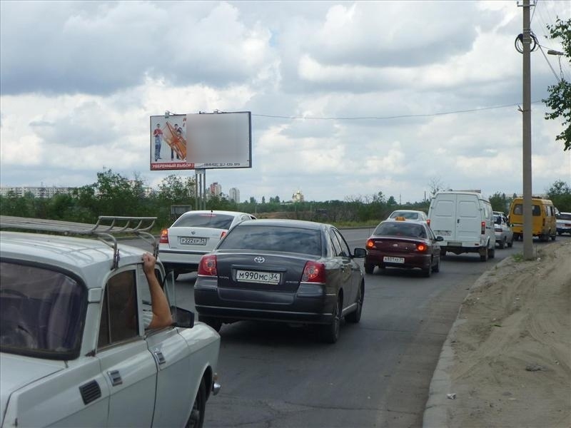 Фотография рекламного носителя, тип: Билборд 3x6, адрес: Рокоссовского ул., поз.1, Волгоград, Волгоградская область, Россия. Сторона Б №111295