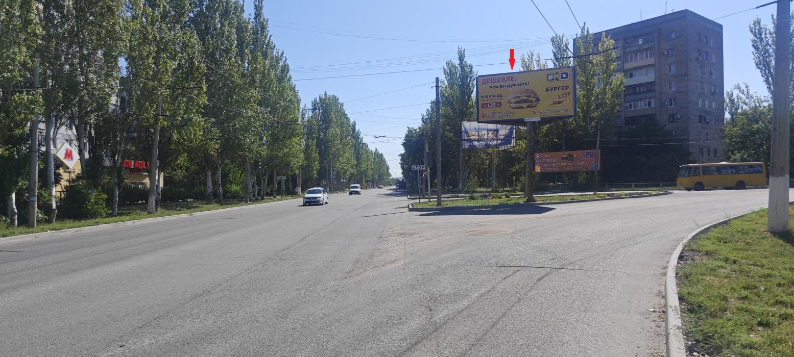 Фотография рекламного носителя, тип: Билборд 3x6, адрес: Ленина пр-т., д.180 Х Остапенко ул., Горловка, Донецкая область, Россия. Сторона А2 №1385074