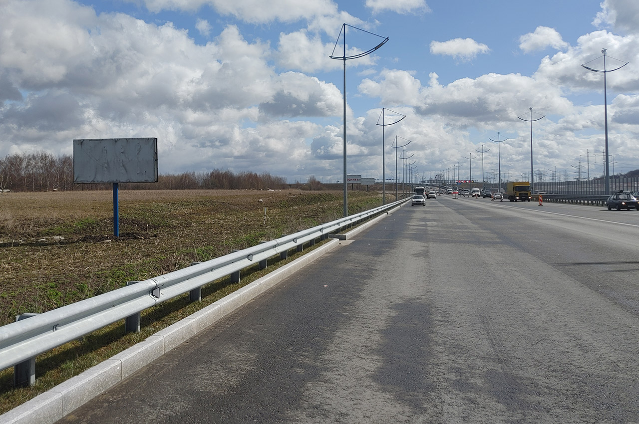 Фотография рекламного носителя, тип: Билборд 3x6, адрес: на окружной а/д, между Горкого ул. и Невского ул., поз.2, Калининградская область, Россия. Сторона Б №1324132