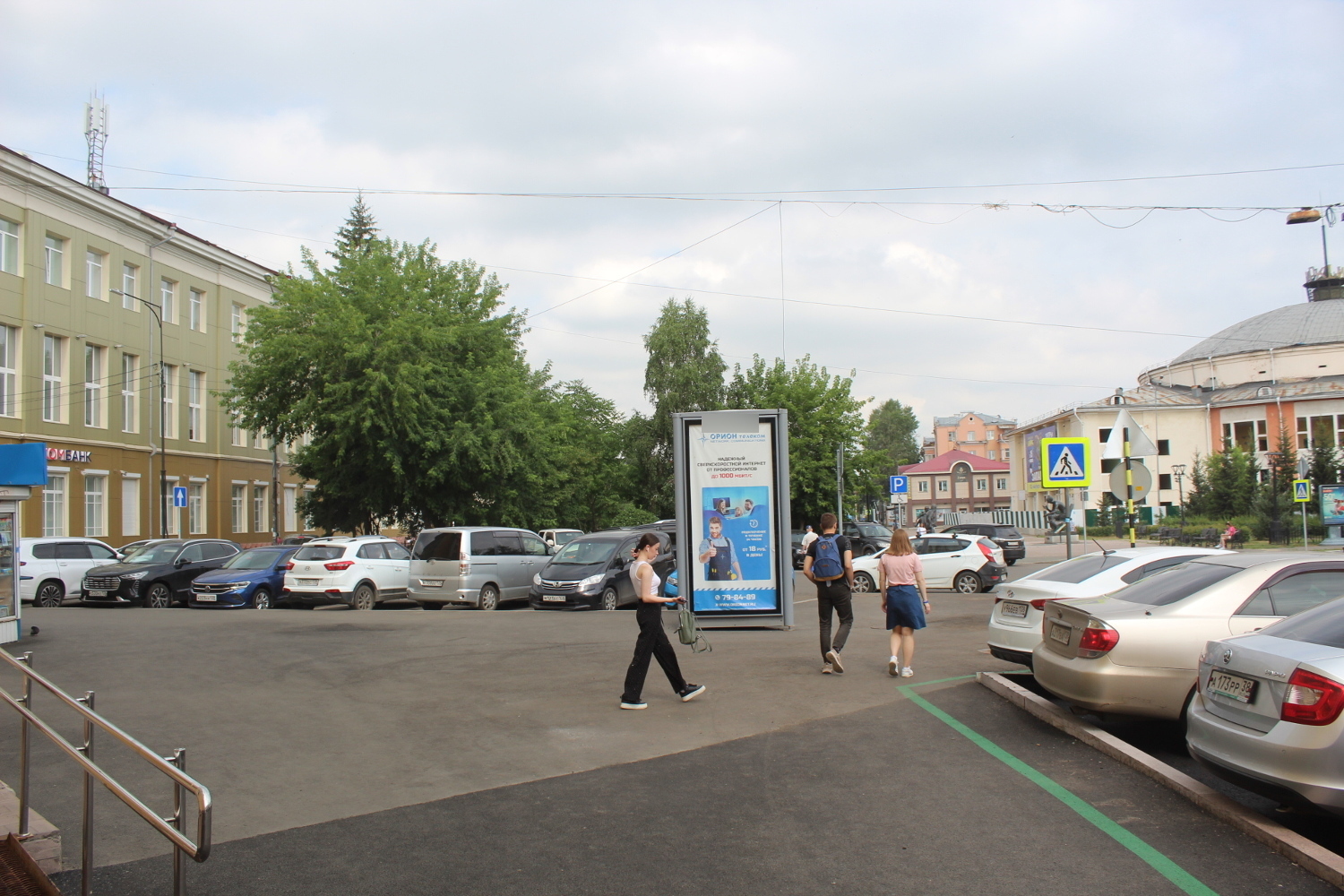 Фотография рекламного носителя, тип: Пиллар 3x1.4, адрес: Свердлова ул. Х Пролетарская ул., поз.1, Иркутск, Иркутская область, Россия. Сторона С №159312