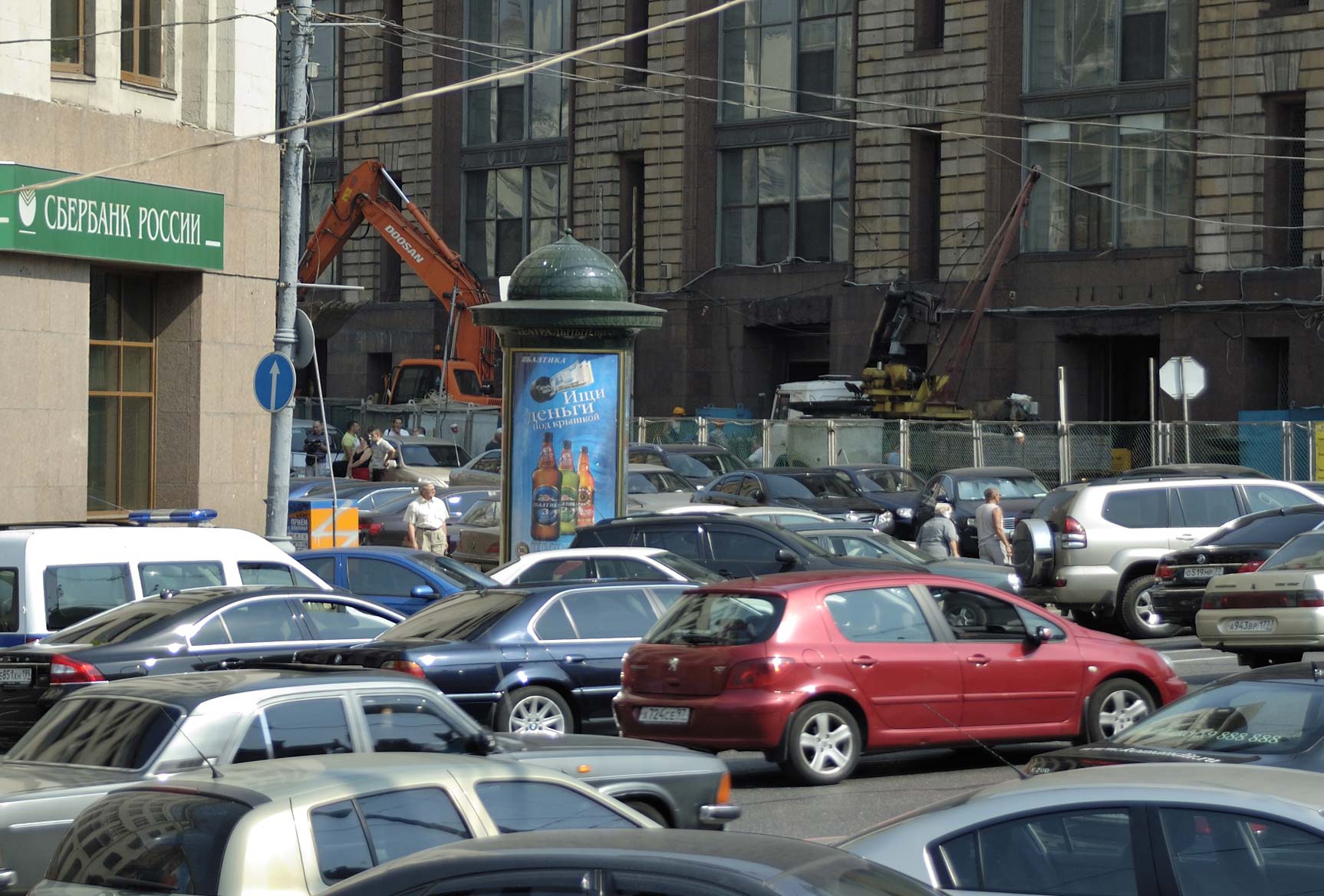 Фотография рекламного носителя, тип: Пиллар 3x1.4, адрес: Театральный пр-зд. Х Рождественка ул., Москва, Россия. Сторона A №15809