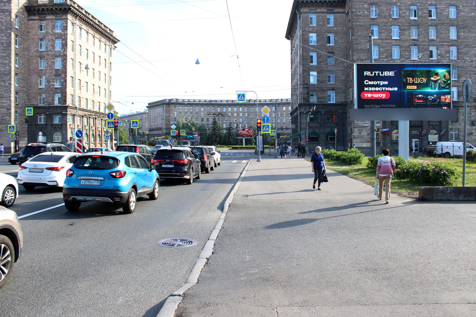 Фотография рекламного носителя, тип: Билборд 3x6, адрес: Стачек пр-т., д.51, корп.1 Х Новостроек ул., Санкт-Петербург, Россия. Сторона А1 №121185
