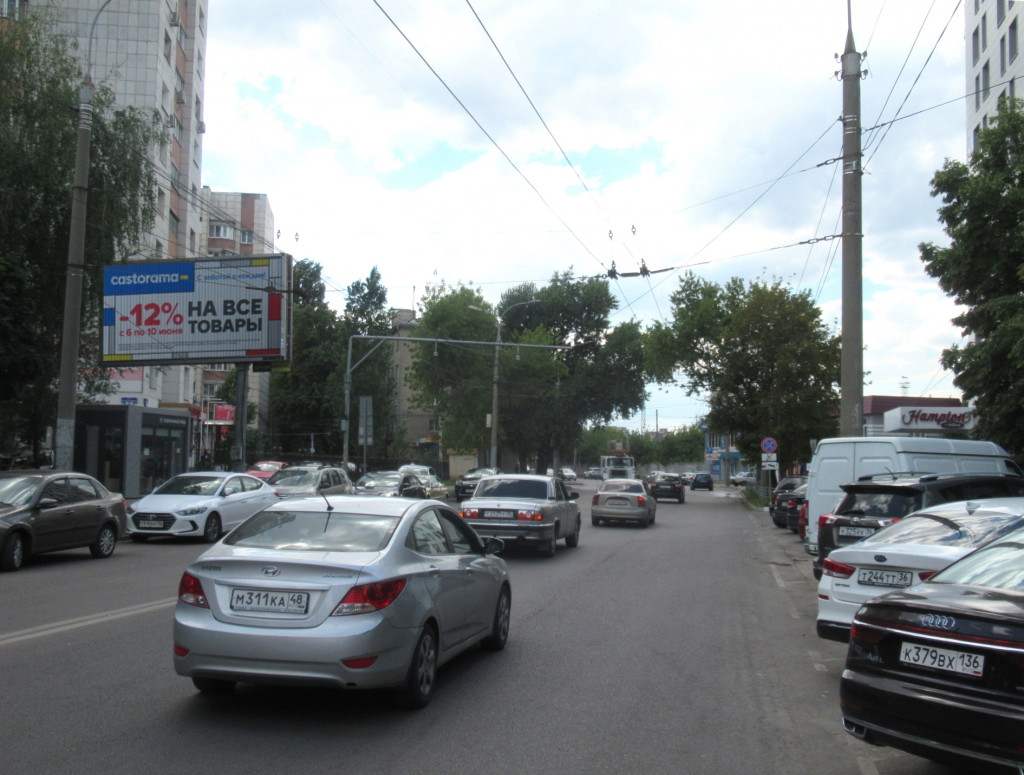Фотография рекламного носителя, тип: Билборд 3x6, адрес: Донбасская ул., д.10, Воронеж, Воронежская область, Россия. Сторона Б1-Б3 №111868