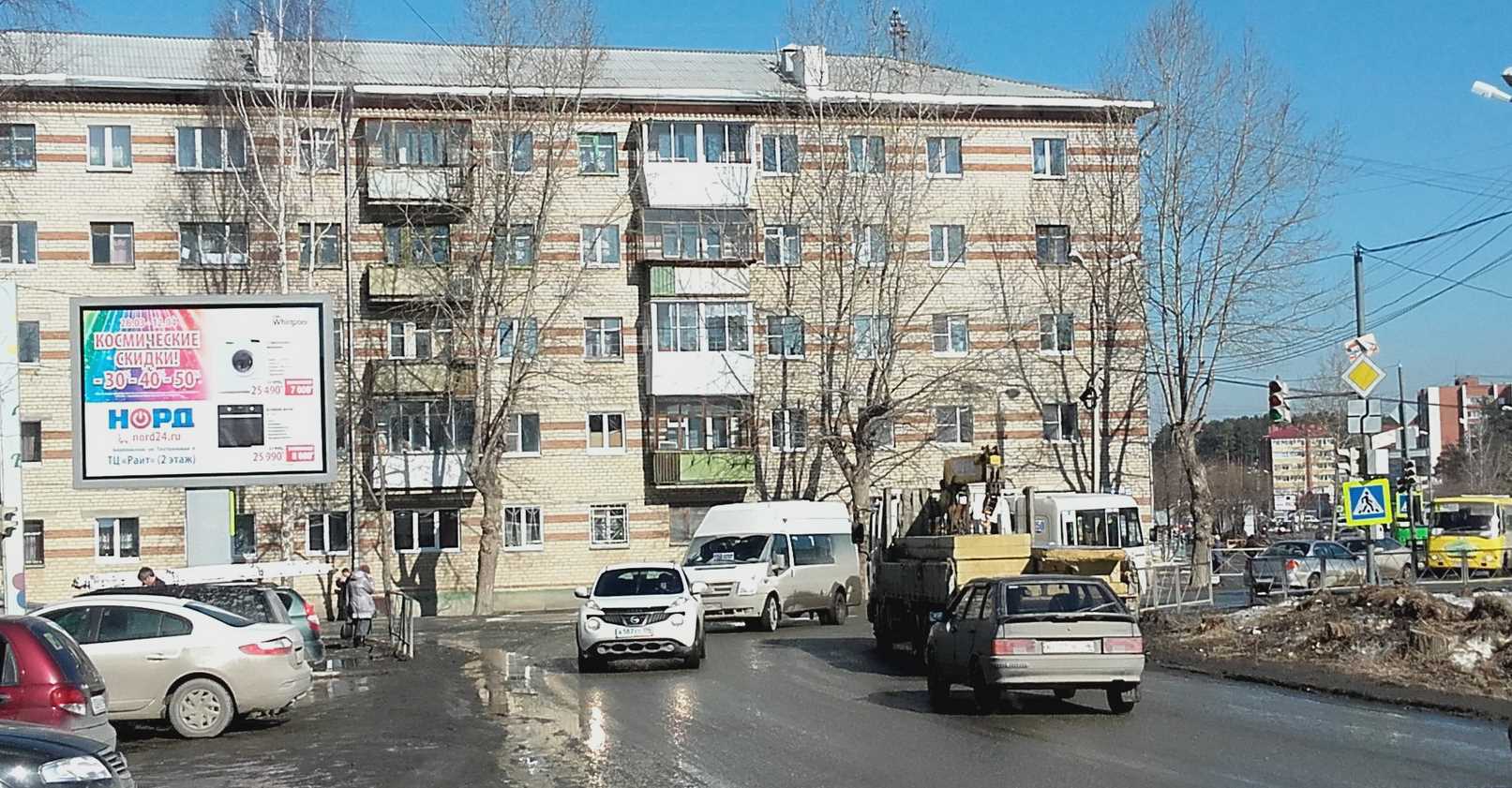 Фотография рекламного носителя, тип: Ситиборд 2.7x3.7, адрес: Шиловская пер. Х Гагарина ул., Березовский, Свердловская область, Россия. Сторона Б1-Б5 №1328467