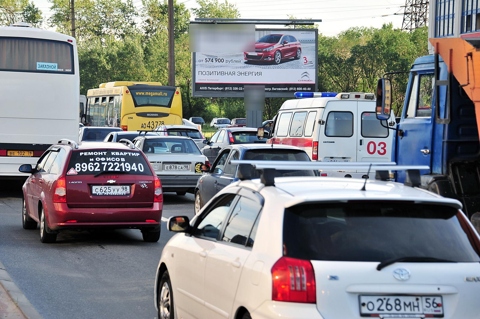 Фотография рекламного носителя, тип: Билборд 3x6, адрес: Большевиков пр-т., д.45 Х Тельмана ул., Санкт-Петербург, Россия. Сторона А1 №106272