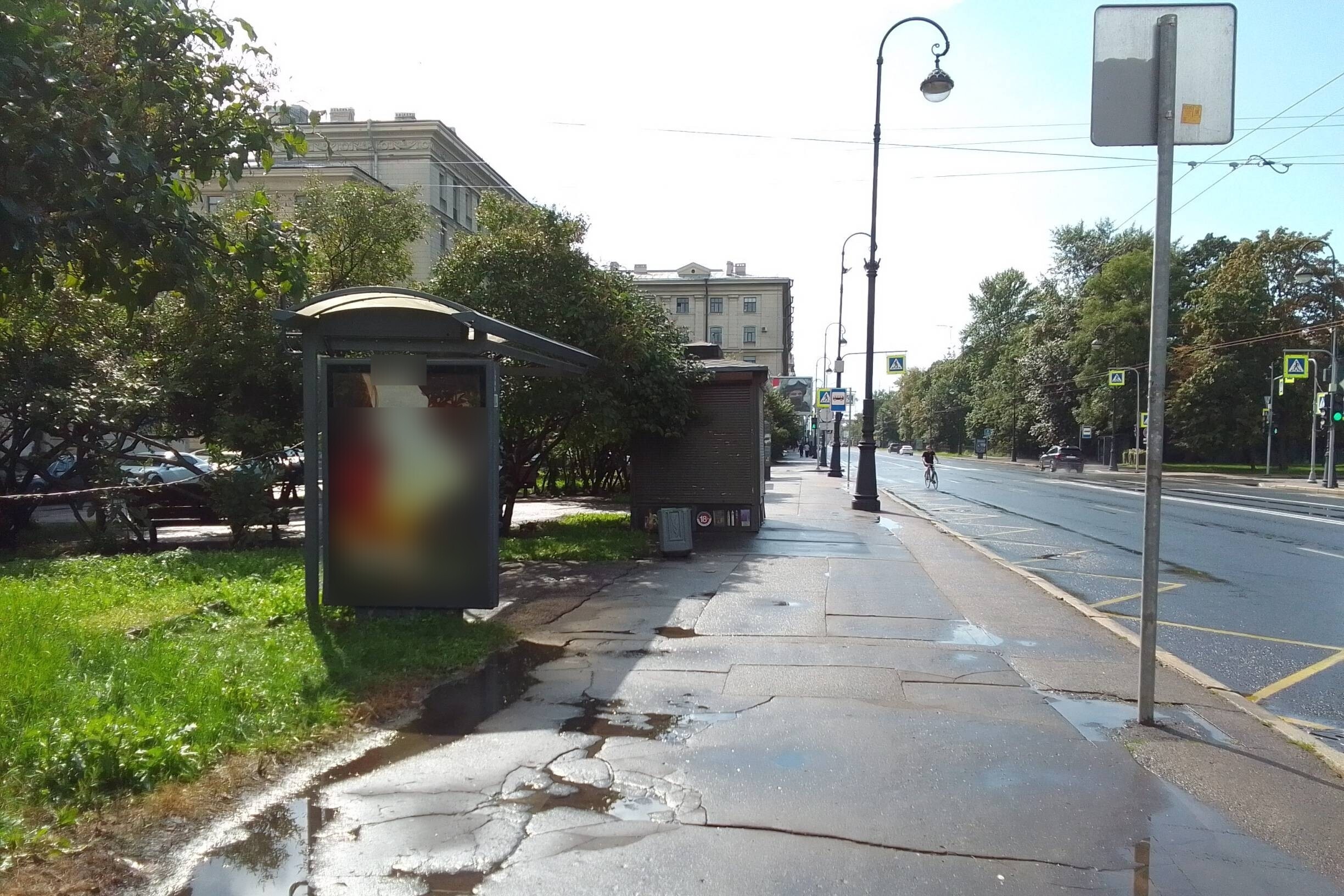 Фотография рекламного носителя, тип: Остановка 1.8x1.2, адрес: Большой В.О. пр-т., д.74., поз.2, Санкт-Петербург, Россия. Сторона Б №138098