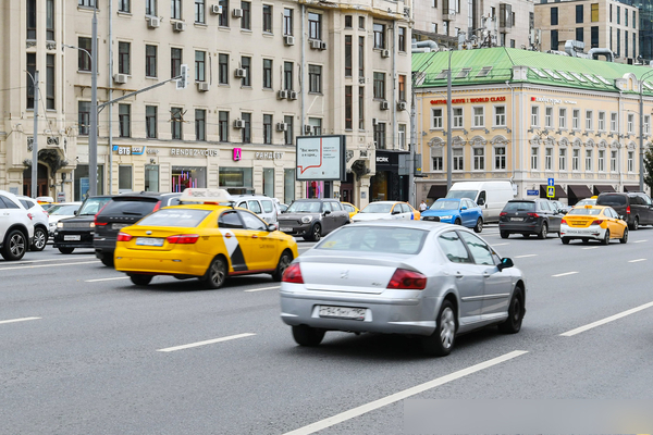 Фотография рекламного носителя, тип: Ситиборд 2.7x3.7, адрес: Смоленская-Сенная пл. Х 2-й Смоленская пер., д.1/4, Москва, Россия. Сторона Bh1-Bh10 №1349278