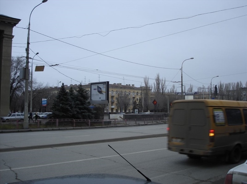 Фотография рекламного носителя, тип: Ситиборд 2.7x3.7, адрес: Ленина пр-т. Х Наумова ул., Волгоград, Волгоградская область, Россия. Сторона Б №595650