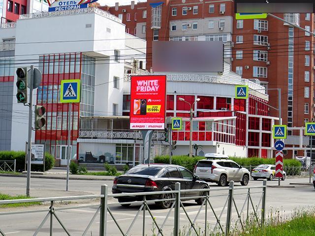 Фотография рекламного носителя, тип: Нестандартный билборд, адрес: Фрунзе ул. Х Орджоникидзе ул., поз.1, Омск, Омская область, Россия. Сторона A1-А10 №1329531