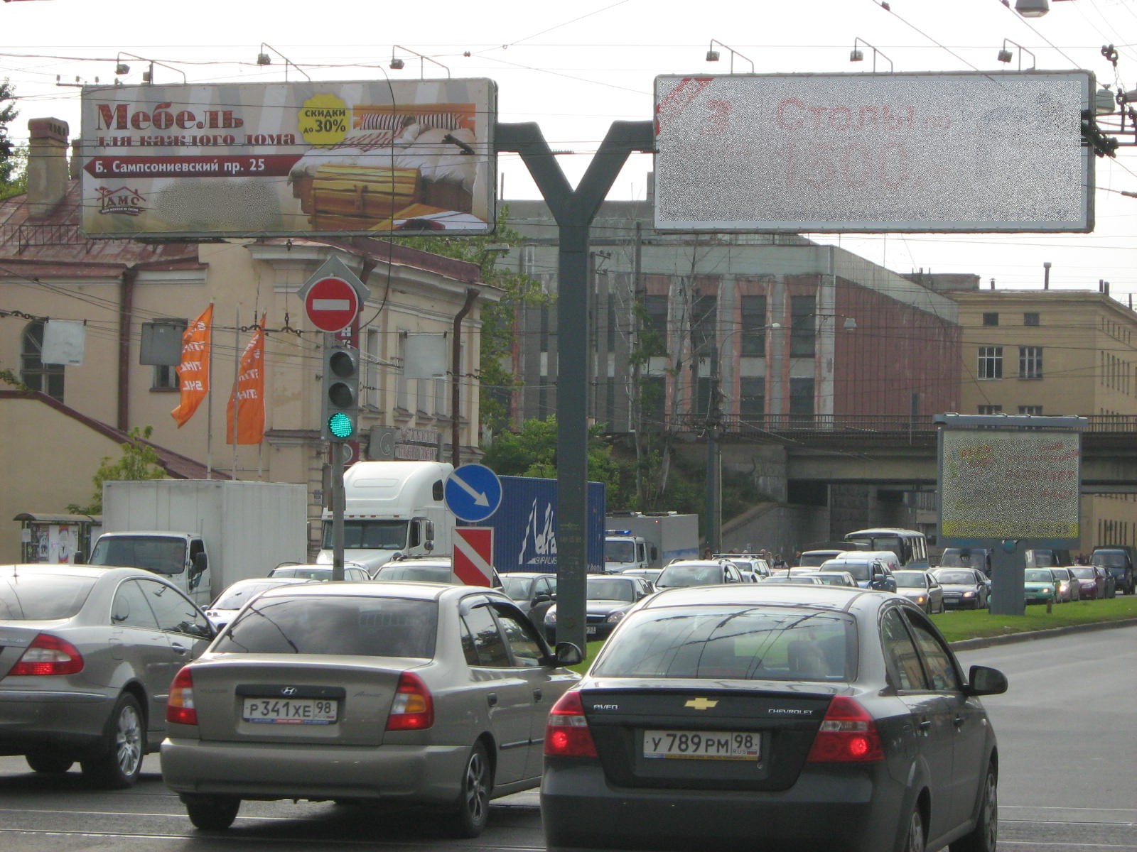 Фотография рекламного носителя, тип: Нестандартный билборд, адрес: Кантемировская ул., д.21 Х Лесной пр-т., Санкт-Петербург, Россия. Сторона А2 №214728