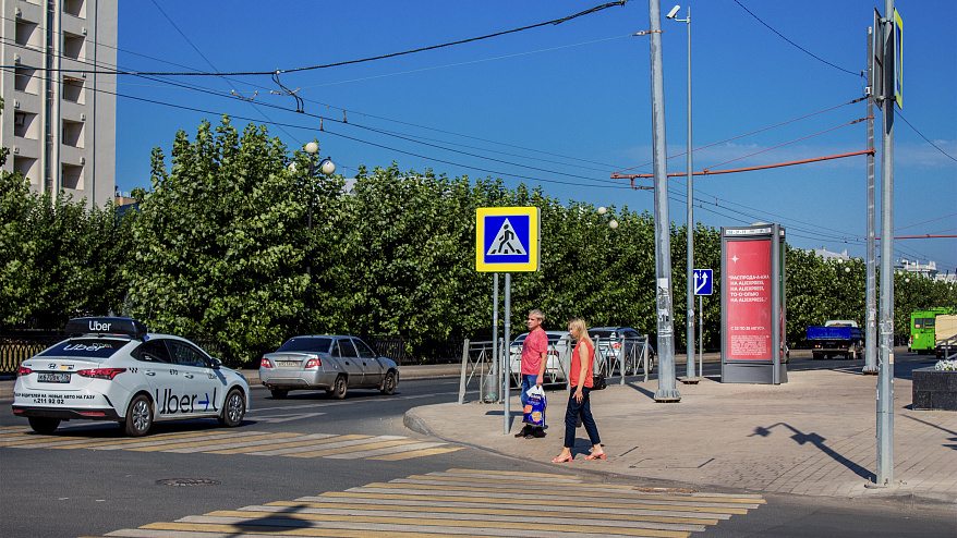 Фотография рекламного носителя, тип: Пиллар 3x1.4, адрес: Право-Булачная ул., д.51, Казань, Республика Татарстан, Россия. Сторона A №686017