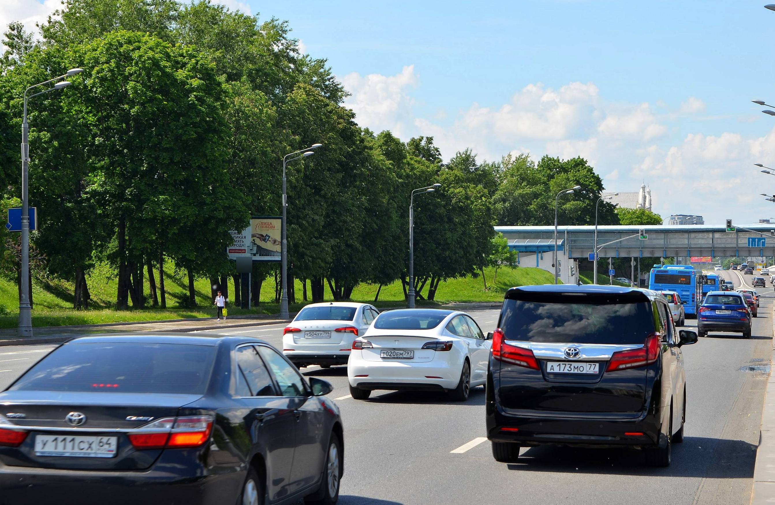 Фотография рекламного носителя, тип: Ситиборд 2.7x3.7, адрес: Хамовнический Вал ул., д.28, Москва, Россия. Сторона Б №366949