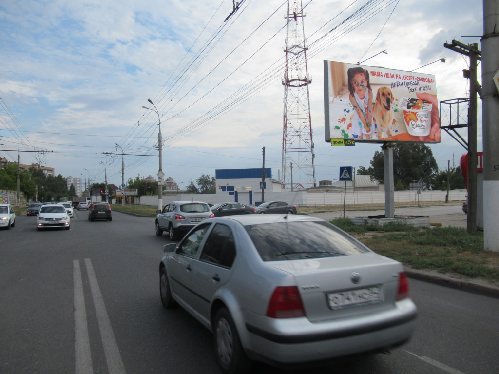Фотография рекламного носителя, тип: Билборд 3x6, адрес: Московская ул. д.2 Х Новоустюжинский пер., Волгоград, Волгоградская область, Россия. Сторона А №111301