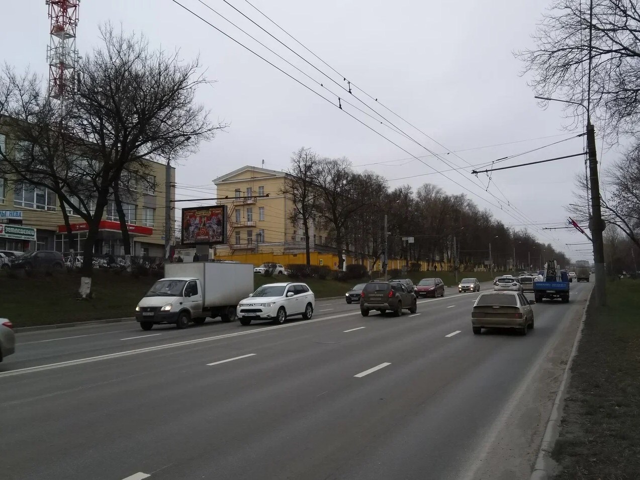 Фотография рекламного носителя, тип: Ситиборд 2.7x3.7, адрес: Гагарина пр-т., д.168а, Нижний Новгород, Нижегородская область, Россия. Сторона B1-В5 №723821