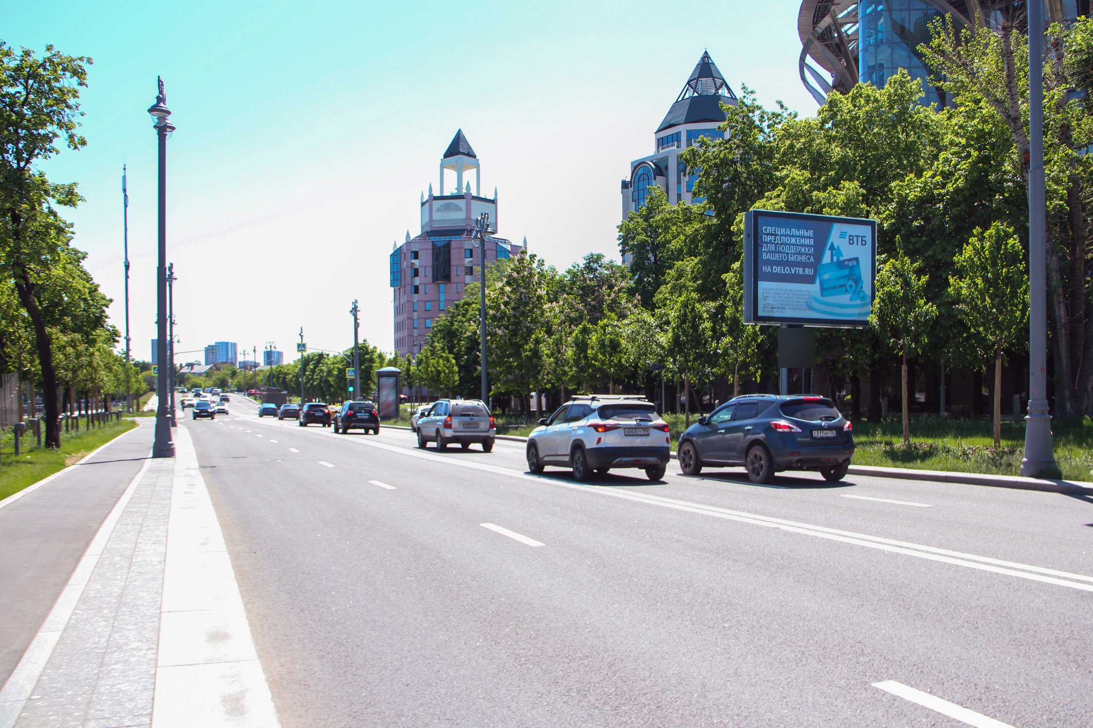 Фотография рекламного носителя, тип: Ситиборд 2.7x3.7, адрес: Космодамианская наб., д.52, Москва, Россия. Сторона A1-A5 №858807