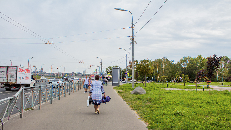 Фотография рекламного носителя, тип: Пиллар 3x1.4, адрес: Декабристов ул., д.1, Казань, Республика Татарстан, Россия. Сторона A №686115