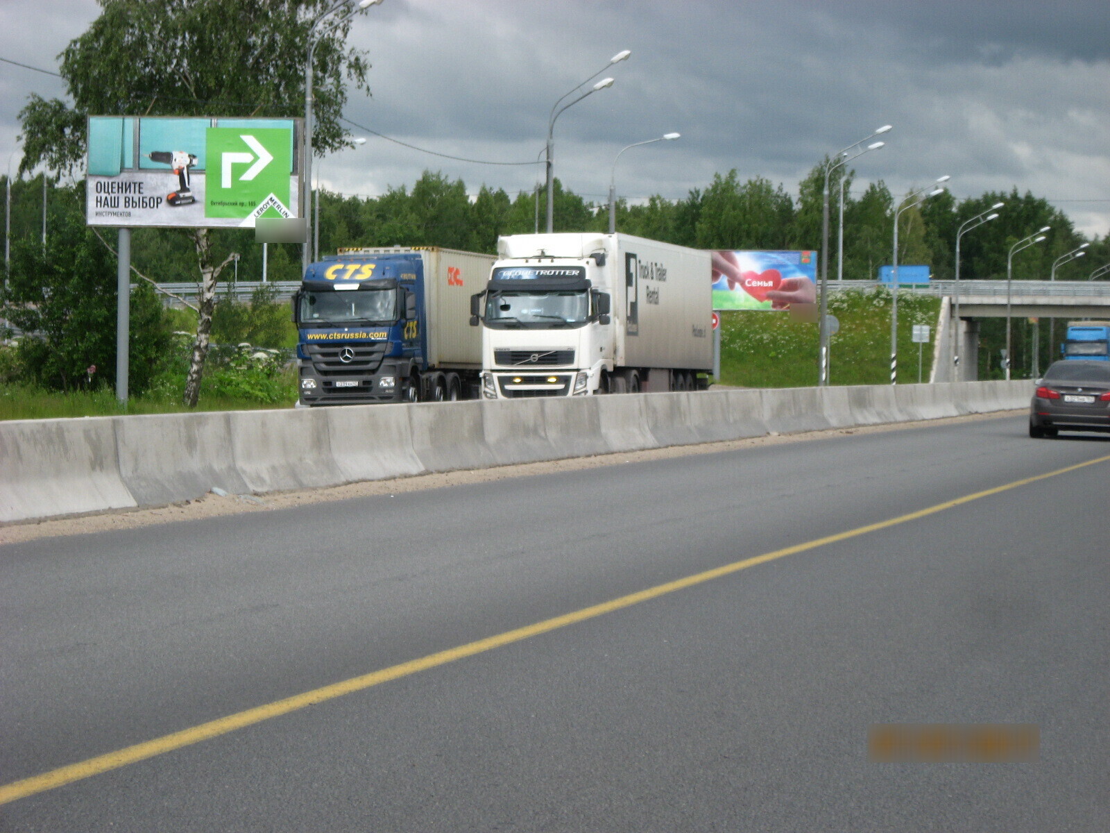 Фотография рекламного носителя, тип: Билборд 3x6, адрес: М-10 Россия а/д., 165 000м, поз.2, Тверь, Тверская область, Россия. Сторона В №463880