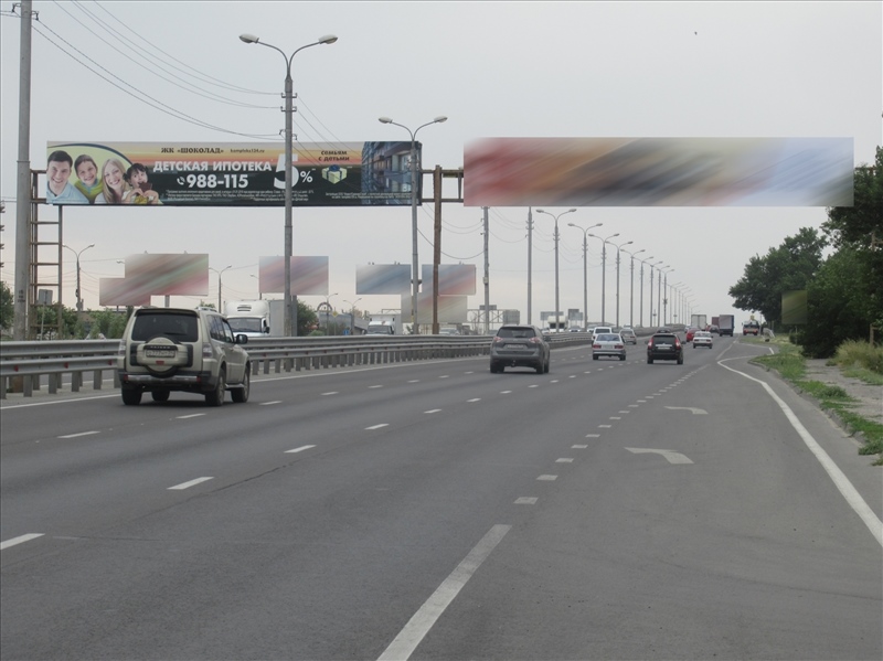 Фотография рекламного носителя, тип: Арка, адрес: 3-я продольная магистраль ул. Х 30-летия Победы б-р., Волгоград, Волгоградская область, Россия. Сторона А1 №111576