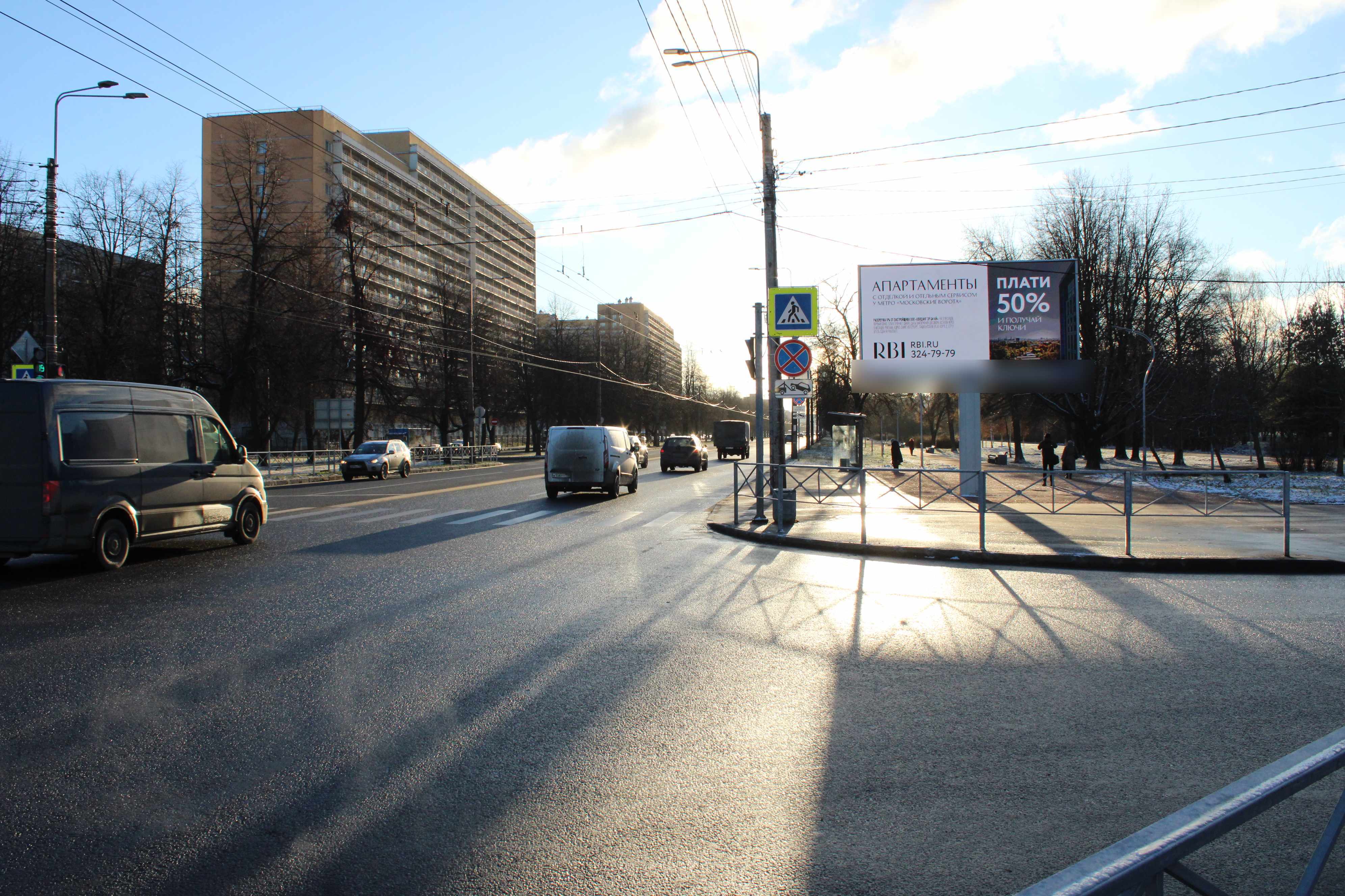 Фотография рекламного носителя, тип: Билборд 3x6, адрес: Новоизмайловский пр-т. Х Кузнецовская ул., д.5, Санкт-Петербург, Россия. Сторона А1 №120122
