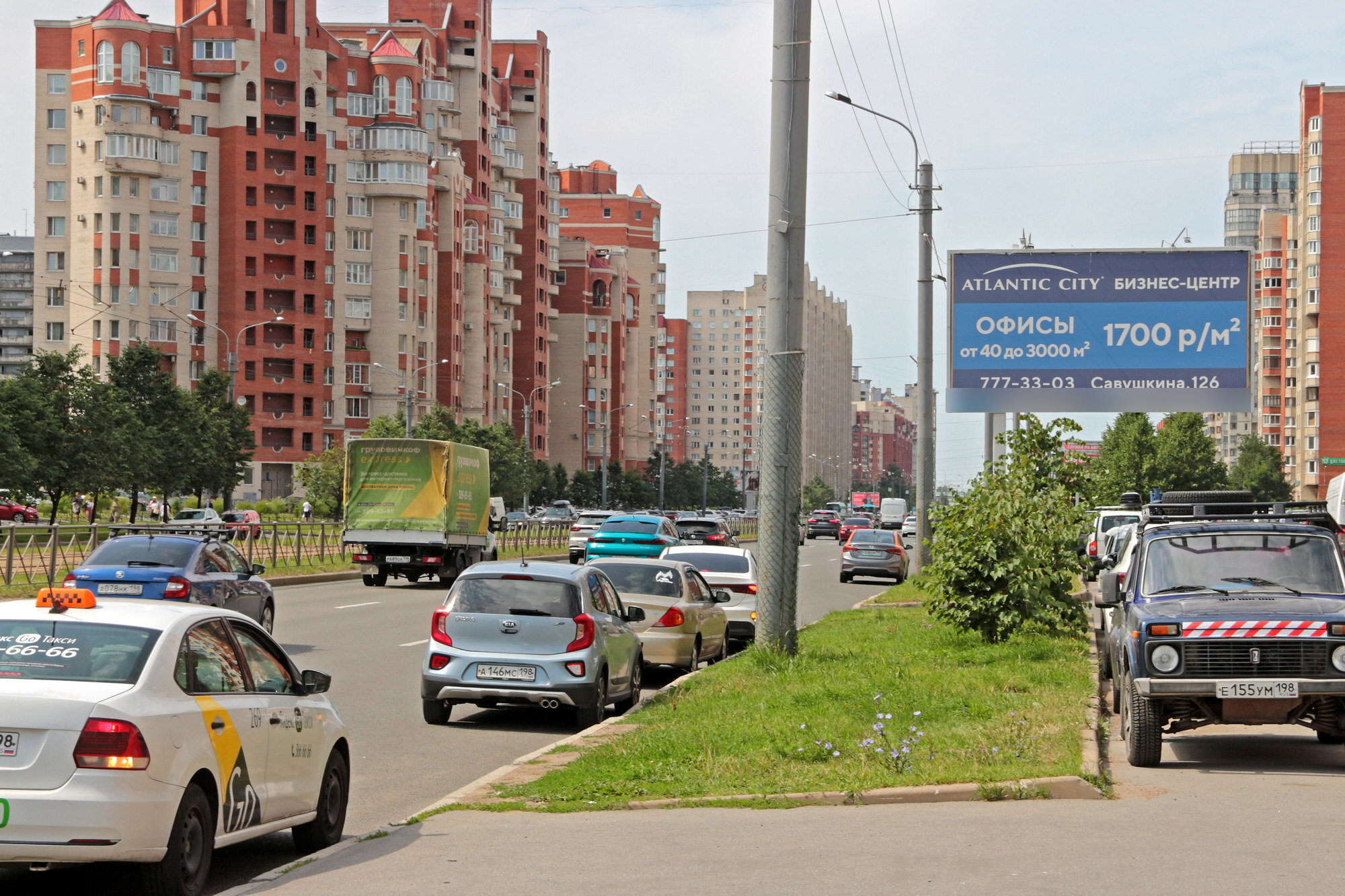 Фотография рекламного носителя, тип: Билборд 3x6, адрес: Савушкина ул., д.131 Х Яхтенная ул., Санкт-Петербург, Россия. Сторона А №120840