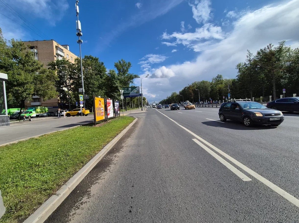 Фотография рекламного носителя, тип: Афиша 1.75x1.8, адрес: Ленинградское ш., д.94, стенд 3, Москва, Россия. Сторона A №821646