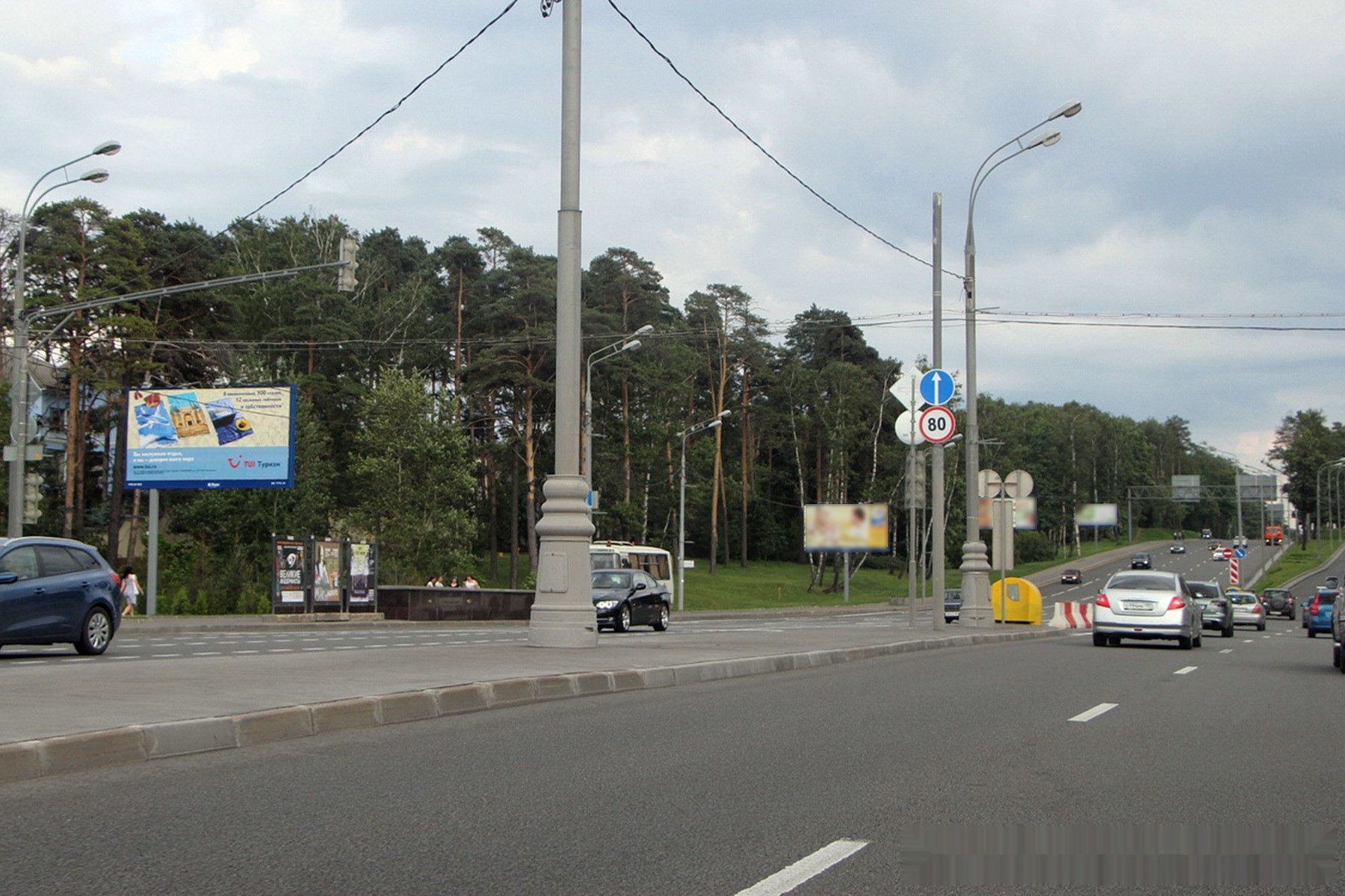 Фотография рекламного носителя, тип: Билборд 3x6, адрес: Рублевское ш., д.60, корп.33, Москва, Россия. Сторона Б №117930