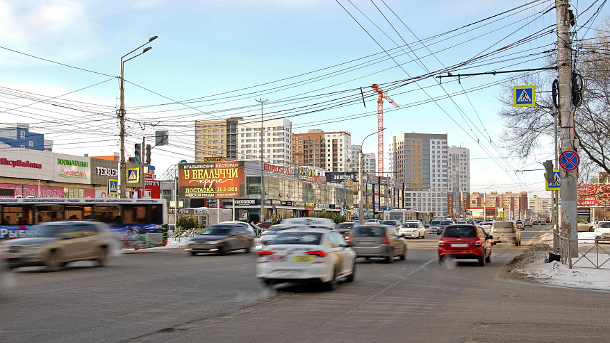Фотография рекламного носителя, тип: Билборд 3x6, адрес: 70 лет Октября ул., д.7, Омск, Омская область, Россия. Сторона В №1009692
