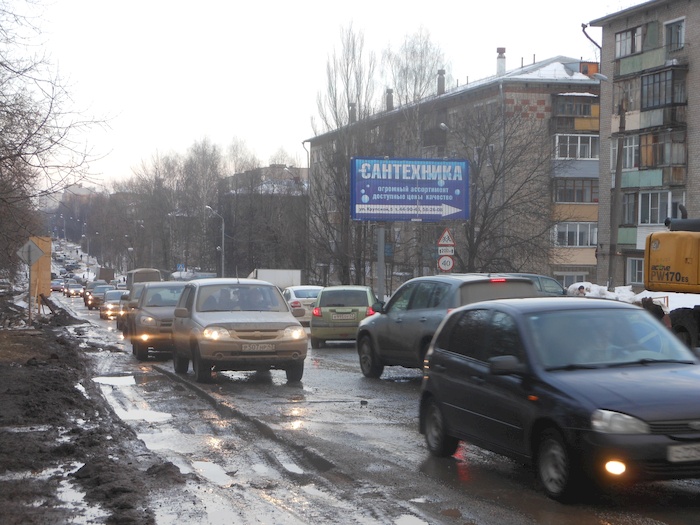 Фотография рекламного носителя, тип: Билборд 3x6, адрес: Дзержинского ул., д.52 Х Крупской ул., Киров, Кировская область, Россия. Сторона A1-A3 №160744