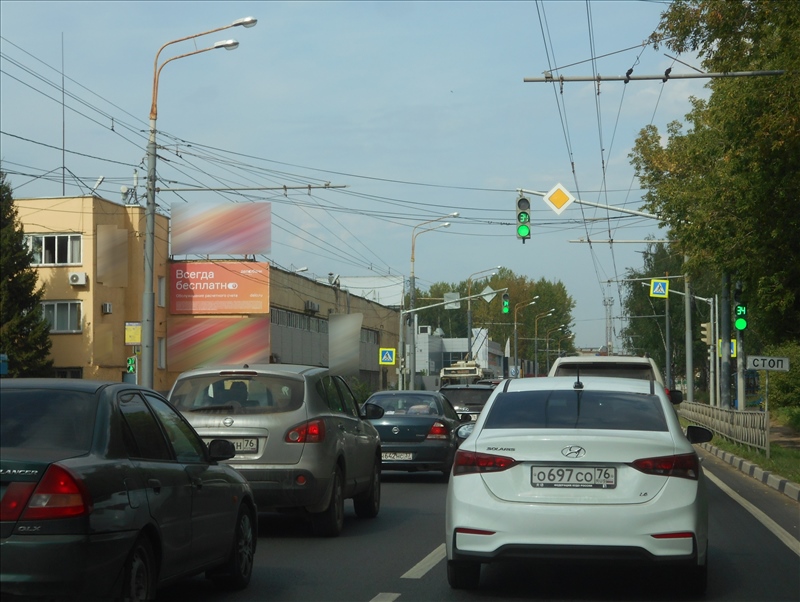 Фотография рекламного носителя, тип: Билборд 3x6, адрес: Полушкина роща ул., д.11, Ярославль, Ярославская область, Россия. Сторона Б2 №109644