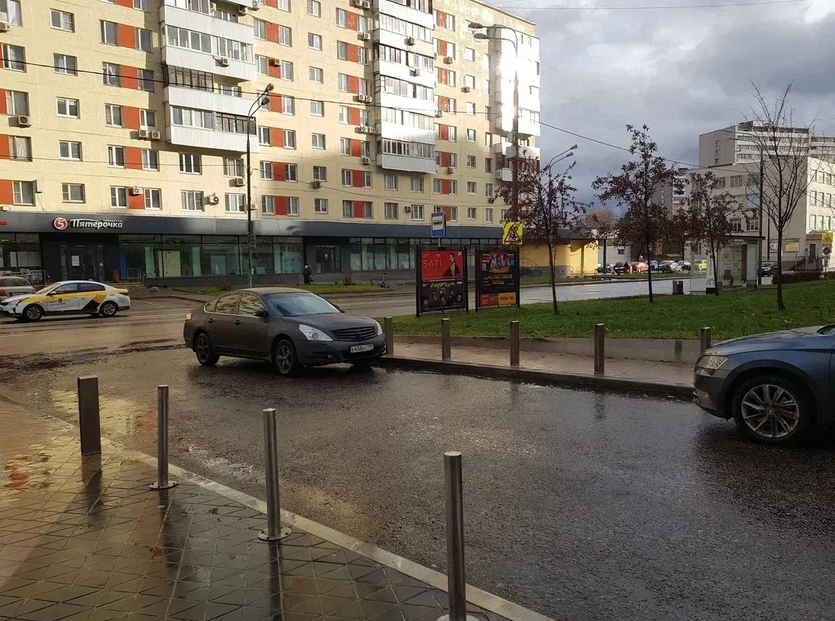 Фотография рекламного носителя, тип: Афиша 1.75x1.8, адрес: Большая Переяславская ул., д.7, стенд 2, Москва, Россия. Сторона B №886567