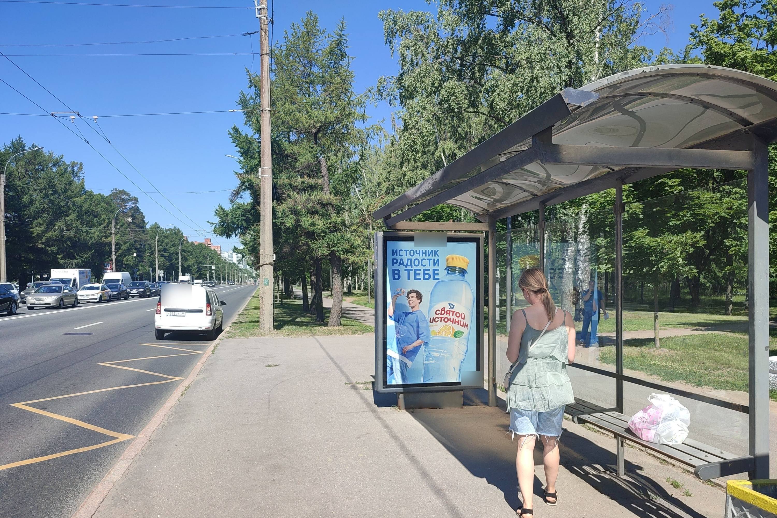 Фотография рекламного носителя, тип: Остановка 1.8x1.2, адрес: Тореза пр-т., д.72 Х Манчестерская ул., Санкт-Петербург, Россия. Сторона А №139209